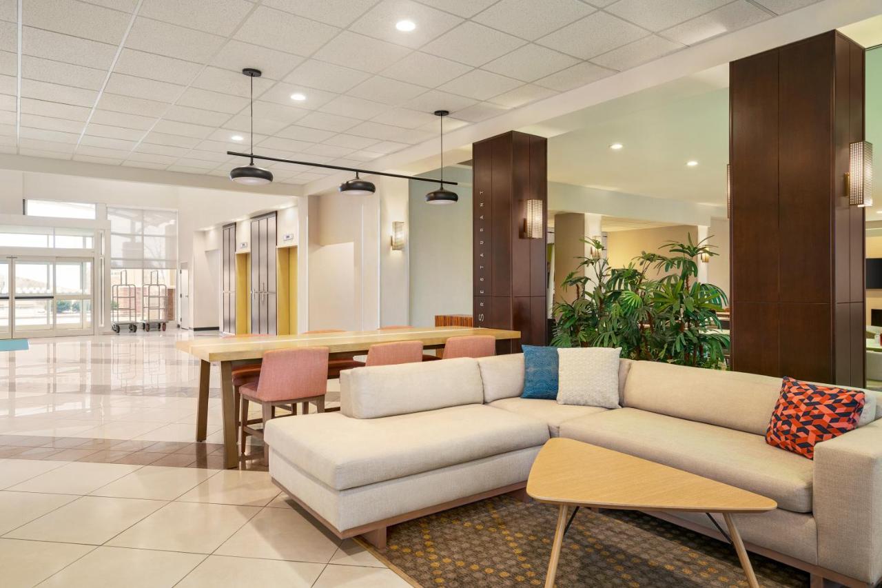 Holiday Inn Florence By Ihg Exterior foto