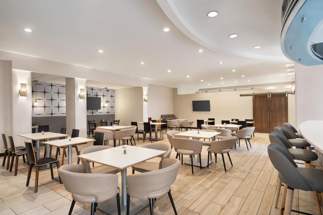 Holiday Inn Florence By Ihg Exterior foto